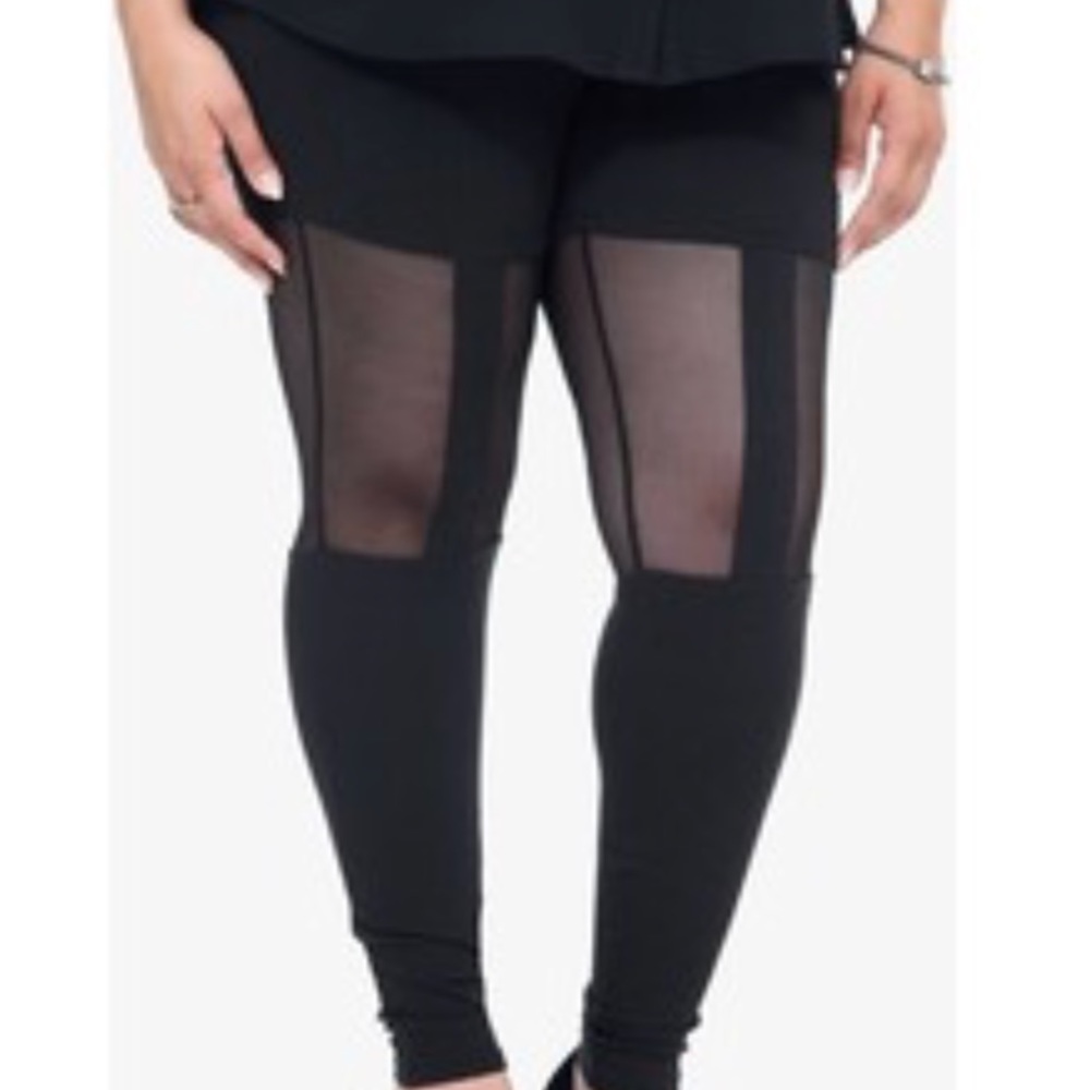 R100 Line six garter leggings - Picture 2 of 3